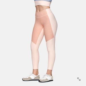 Outdoor Voices OV 3/4 Two-Tone Warmup Legging NWT